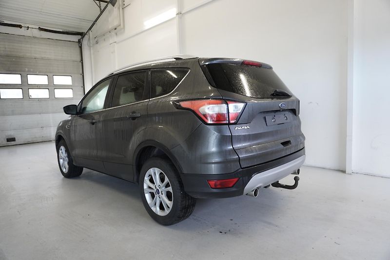 Ford Kuga (2019) 2.0 TDCI TITANIUM AUTOMAT - fotka 7 z 31