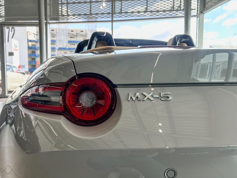 Mazda MX-5 (2026) 1.5L SKYACTIV G - fotka 6 z 20