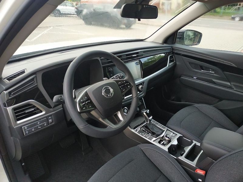 KGM Korando 1.5T, Style+2WD, AT, SKLADEM - fotka 9 z 33