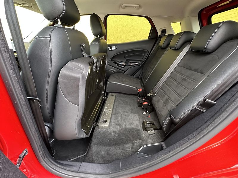 Ford EcoSport (2018) 1.0/92kW * ST-Line * Xenon - fotka 28 z 41