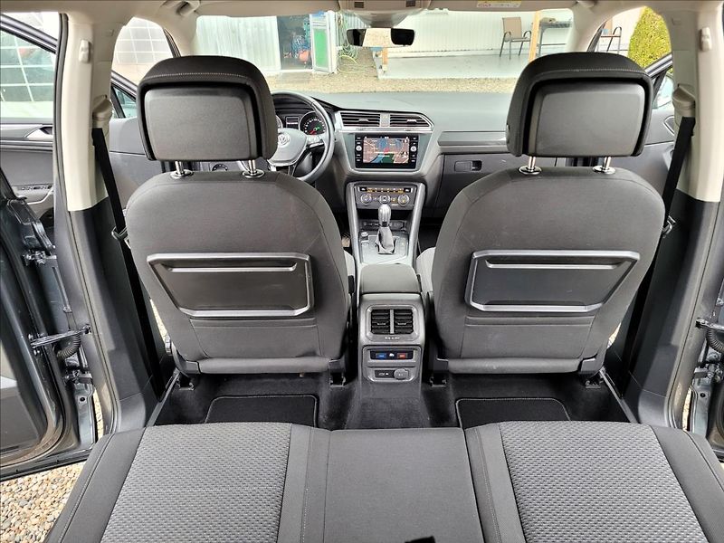 Volkswagen Tiguan Allspace 1,5 Tsi,dsg,navi,klima,výhřev - fotka 41 z 48