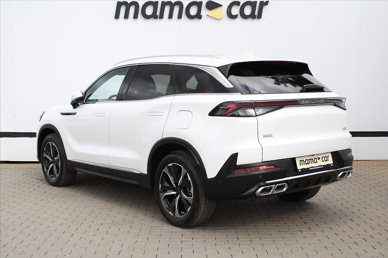 BAIC X7 1.5T 130kW A/T LED PANORAMA - fotka 5 z 32