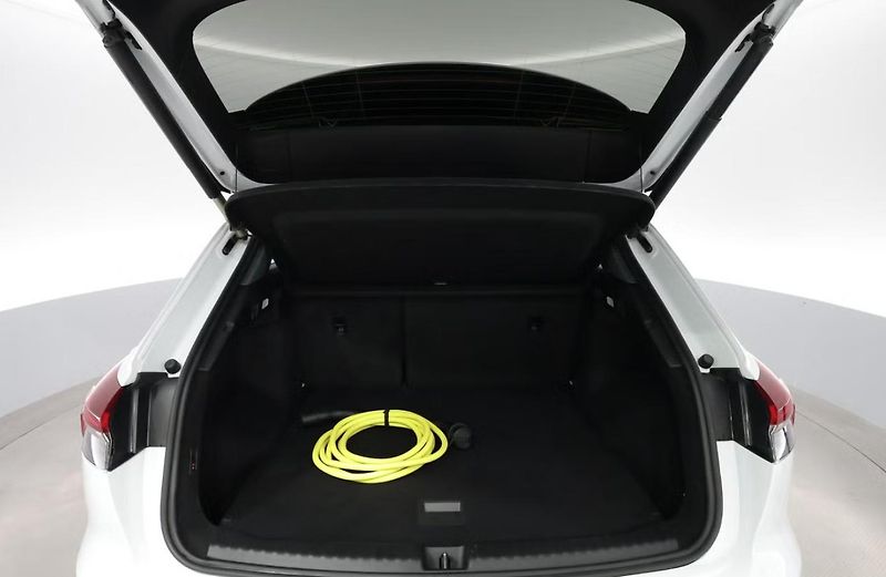 Audi Q4 50 e-tron Q SoH 92% Kamera  - fotka 22 z 23