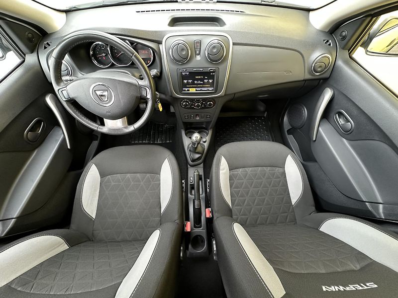Dacia Sandero (2016) STEPWAY 0.9/66kW *ČR* KLIMA*  - fotka 6 z 34