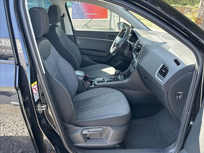 Seat Ateca 1,5 TSi DSG DPH  LED,ALU - fotka 31 z 49