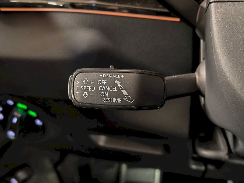 Škoda Karoq (2025) 2.0 TDI 110 kW DSG 4x4 Top Sel - fotka 14 z 28
