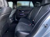 Mercedes-Benz Třídy C (2023) C 300 e kombi AMG - náhled 11