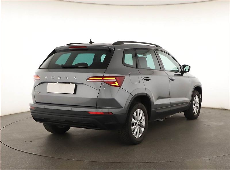 Škoda Karoq (2024) Style 1.5 TSI - fotka 5 z 15