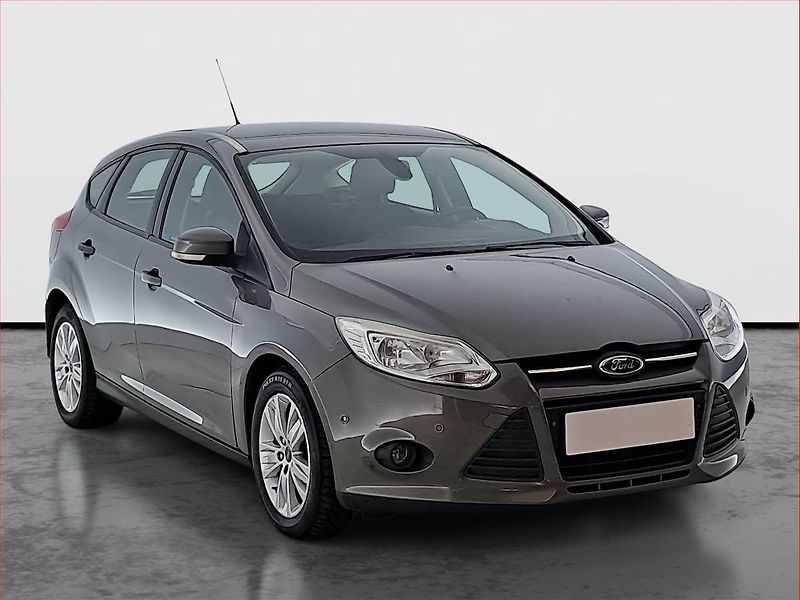 Ford Focus (2012) 1.6 TDCi, po STK, Tažné - fotografie inzerátu