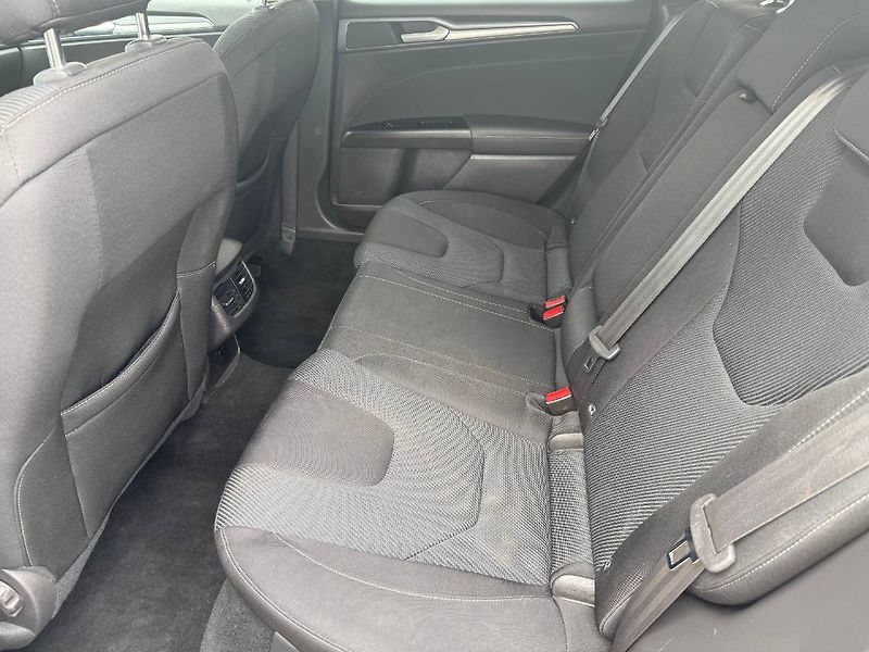 Ford Mondeo (2018) 2.0 TDCi 132 kW Titanium - fotka 9 z 21