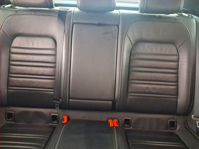 Volkswagen Passat (2016) R-Line 2.0 BiTDI, 4X4 - fotka 10 z 17