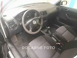 Volkswagen Golf (2002) 1.6 i - náhled 2