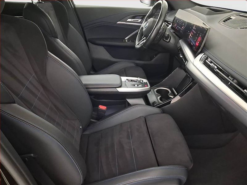 BMW X1 (2024) xDrive30e - fotka 9 z 29