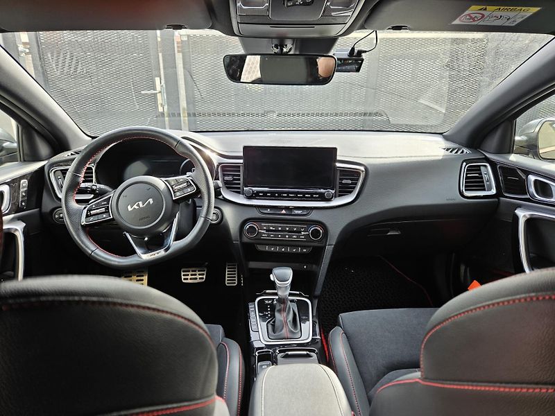 Kia ProCeed (2024) 1.6 ProCeed/150kW GT/matná - fotka 12 z 14