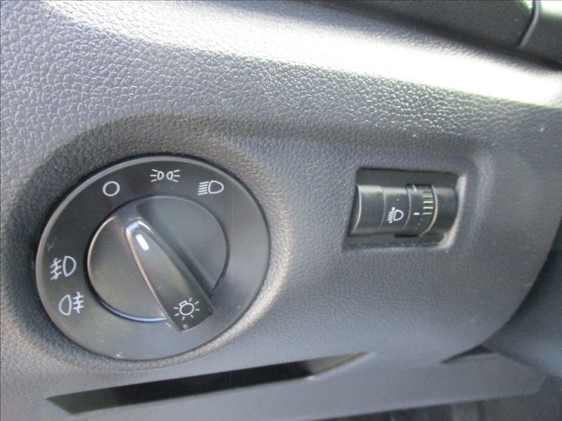 Škoda Fabia 1,2 TSI, digiklima,servis,tažn - fotka 21 z 34