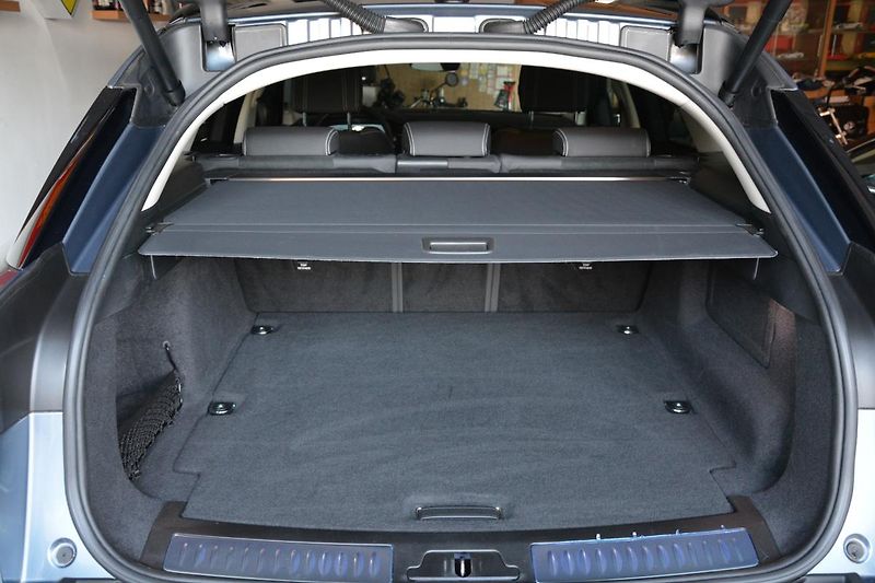 Land Rover Range Rover Velar (2022) P400e Plug in Hybrid 4x4 - fotka 51 z 67