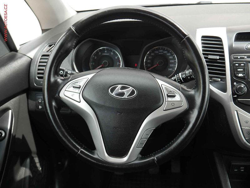 Hyundai ix20 (2019) 1.6i, 1.maj,ČR, servis.kniha - fotka 13 z 14