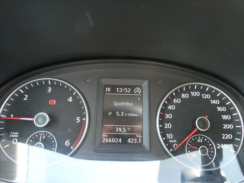 Volkswagen Caddy 2,0 TDi 110kW 7.míst,Maxi,1maj - fotka 36 z 52