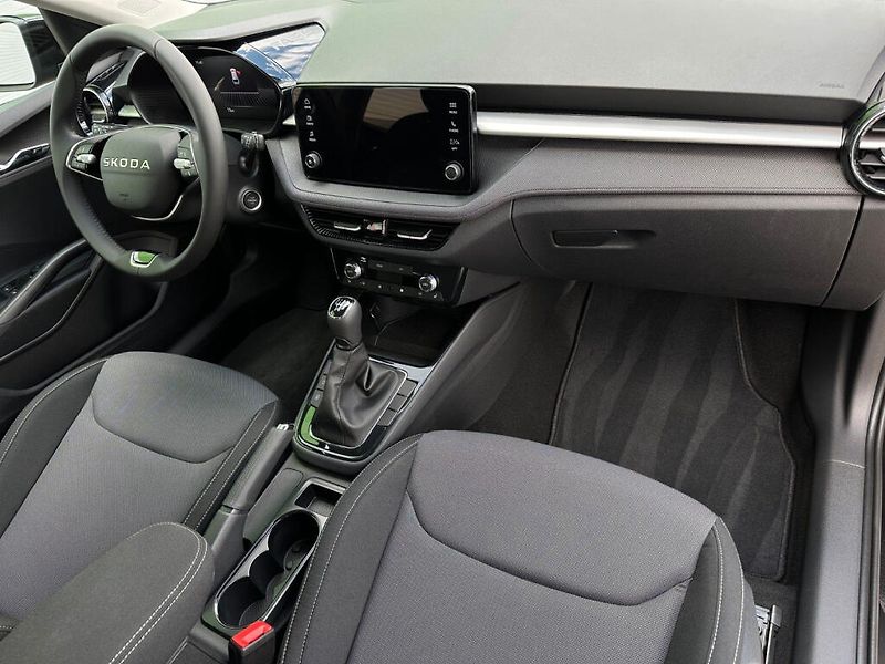Škoda Fabia 1.0TSi 95PS Selection LED V.Co - fotka 31 z 33