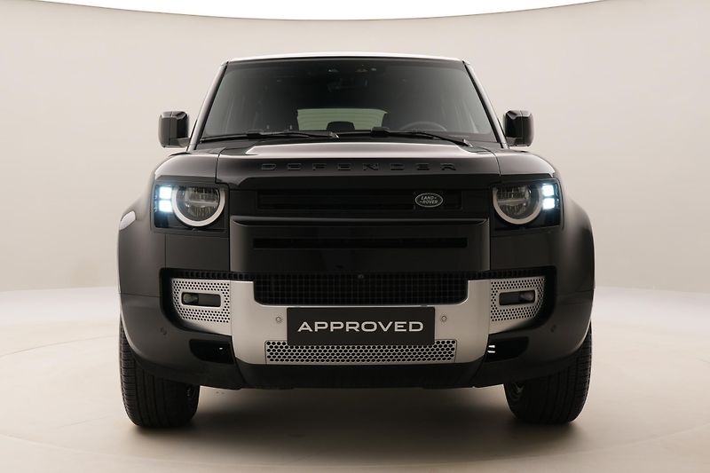 Land Rover Defender 110 D200 S AWD AUT CZ 1.maj. - fotka 15 z 47