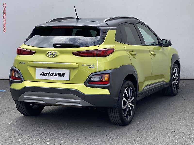 Hyundai Kona (2019) 1.6 T-GDI 4x4, 2.maj,ČR, AT - fotka 4 z 17