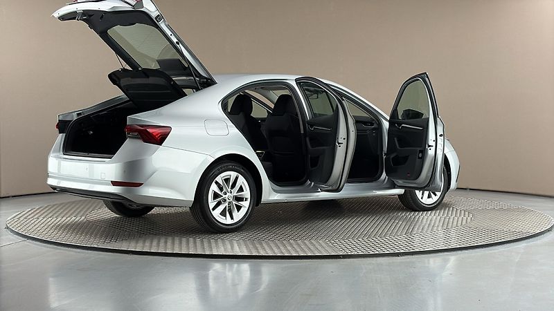 Škoda Octavia 1.0 TSI Style - fotka 6 z 26
