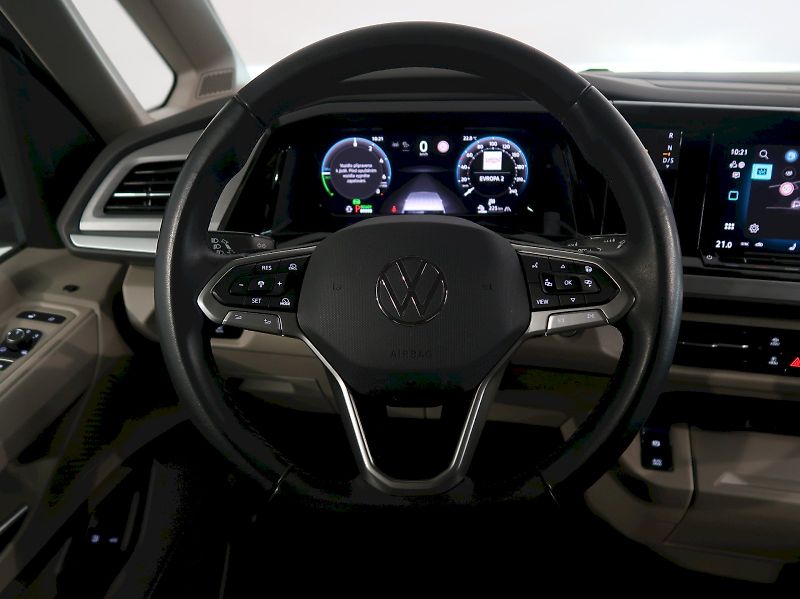 Volkswagen Multivan (2025) BULLI 1.5TSI PHEV 180KW 4M DSG - fotka 17 z 44