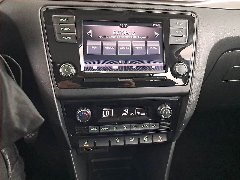 Škoda Rapid (2019) 1.0 TSI, Tempomat - fotka 12 z 17