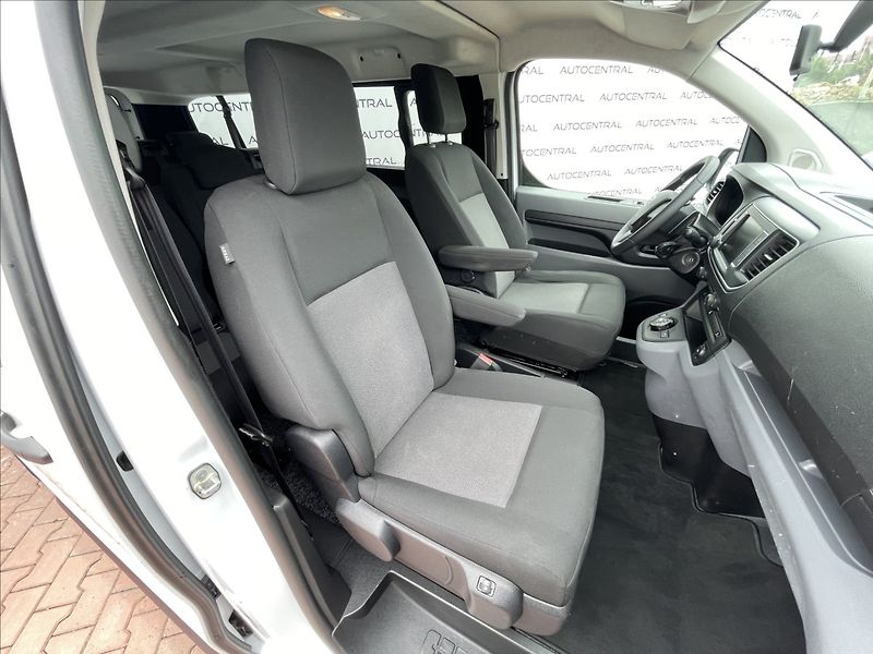 Toyota ProAce 2,0 D,106kW,L2,8míst,DPH - fotka 18 z 20