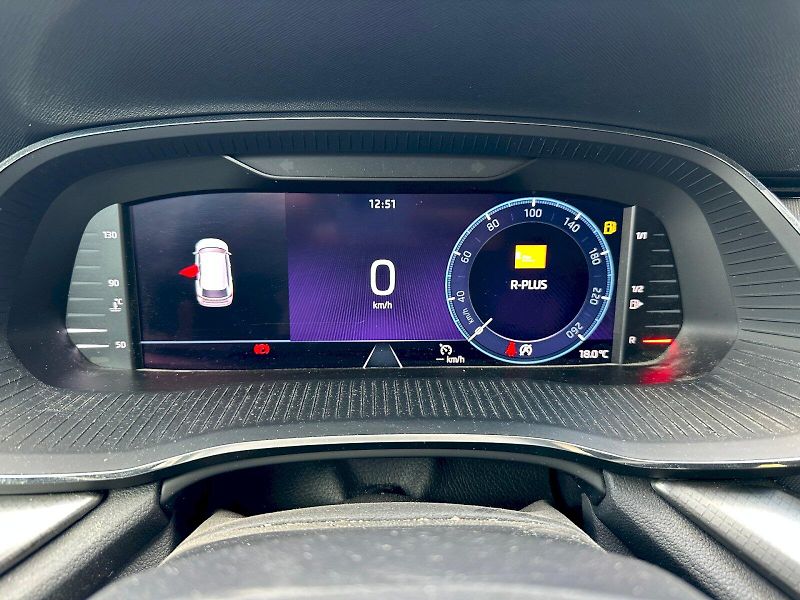 Škoda Octavia (2023) 2.0 TDI 85kW Ambition Combi - fotka 12 z 21