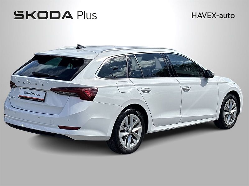 Škoda Octavia (2023) Combi 1.5 TSI Style+ - fotka 2 z 31