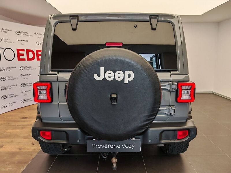 Jeep Wrangler SAHARA 2.0T 4x4 TRAIL RATED - fotka 5 z 40