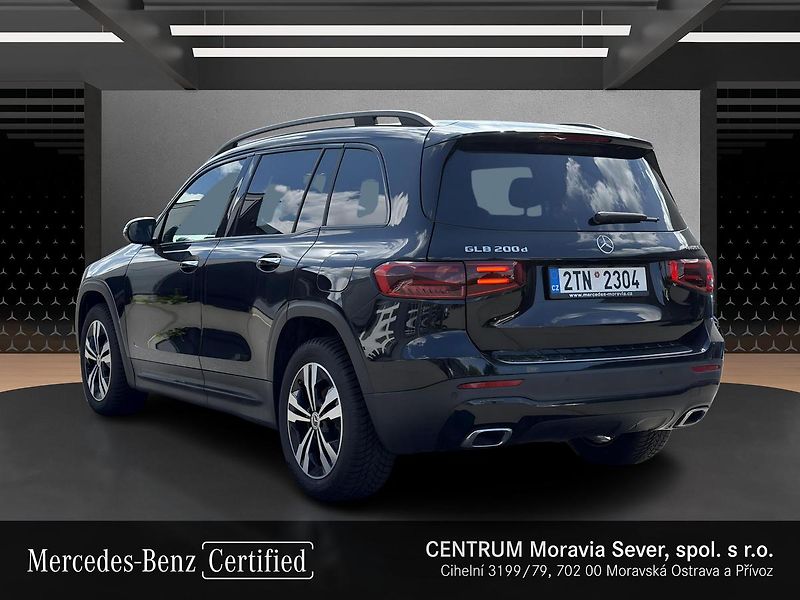 Mercedes-Benz GLB 200d 4MATIC - fotka 3 z 17