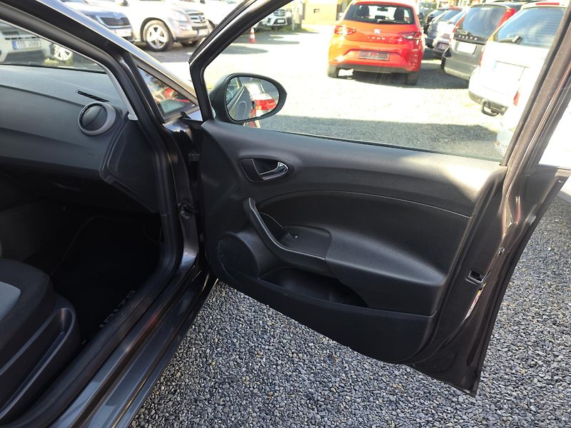 Seat Ibiza 1.2 TSI  - fotka 10 z 27