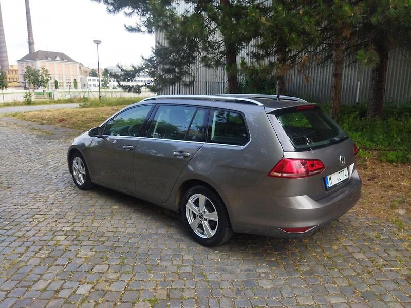 Volkswagen Golf (2016) VII. 1.2 TSI / 81 kW, GPS, - fotka 6 z 36