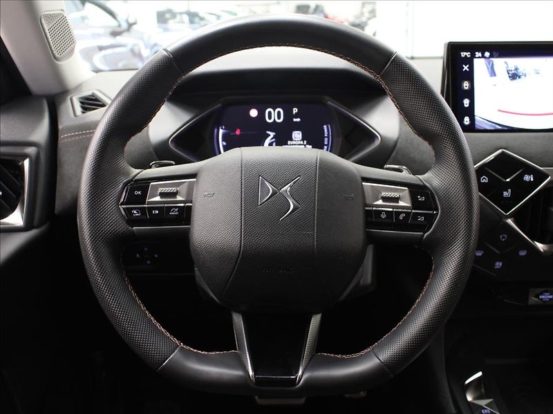 DS Automobiles DS3 Crossback 1,2 Hybrid 145k. Performace ČR - fotka 9 z 24