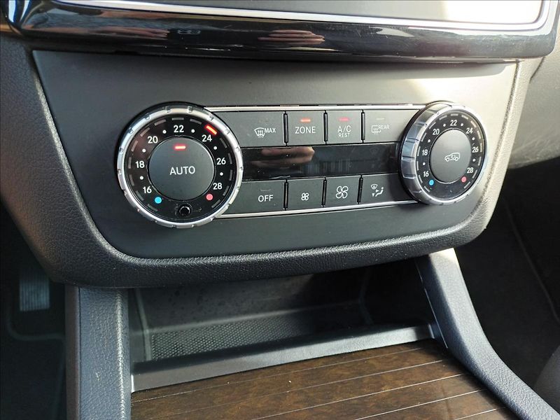 Mercedes-Benz GLS 3,0 350 d 4MATIC,DPH,TAŽNÉ - fotka 45 z 51