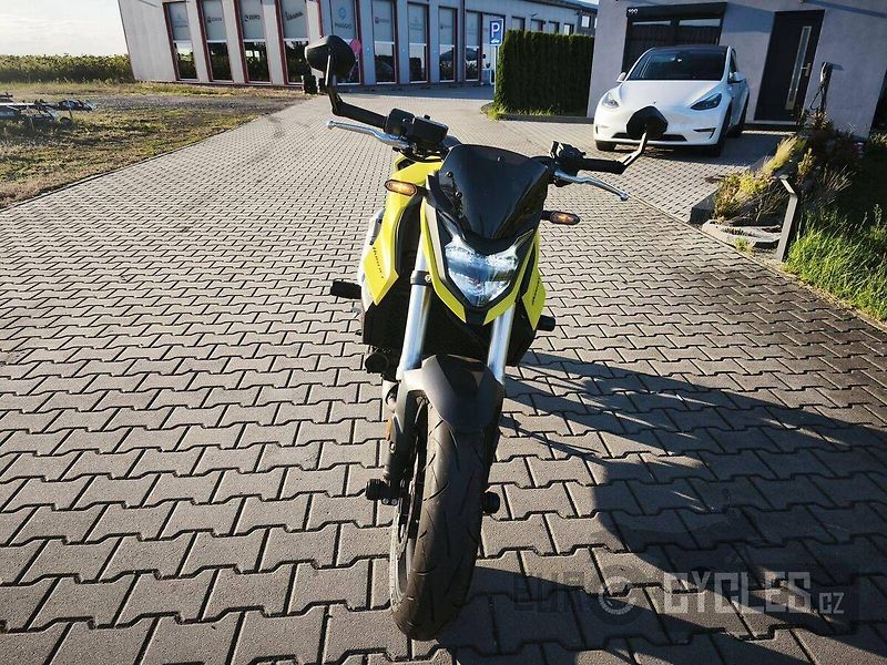 Honda CB 750 Hornet (2023) - fotka 19 z 19