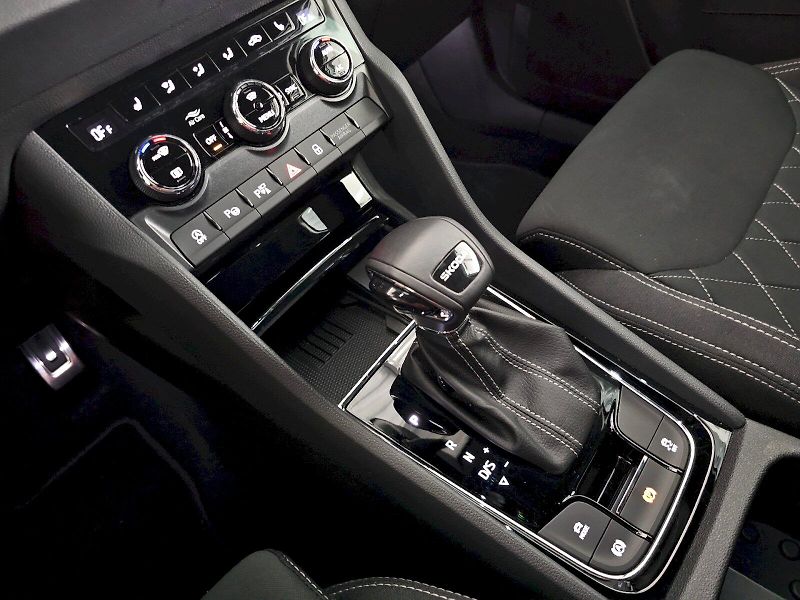 Škoda Karoq (2025) 1.5TSi 110kW DSG SPORTLINE TAŽ - fotka 25 z 35