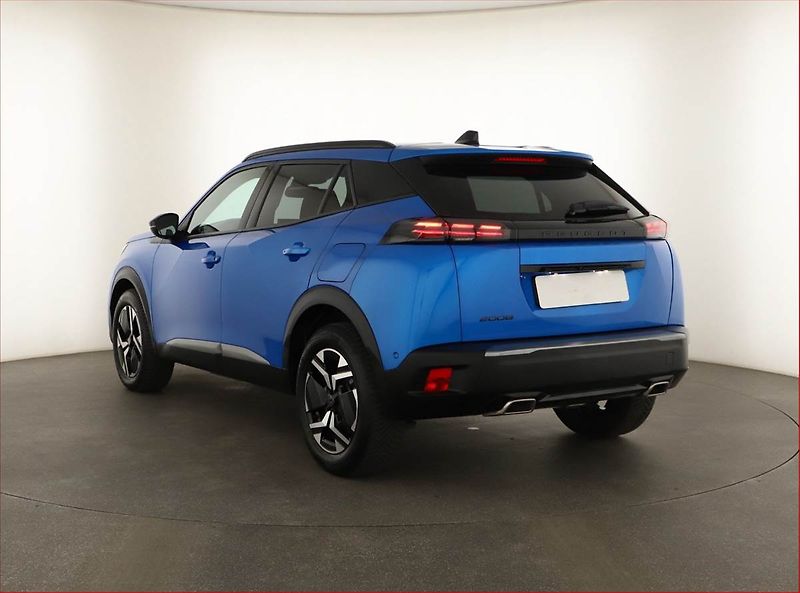Peugeot 2008 (2024) Allure 1.2 PureTech - fotka 4 z 15