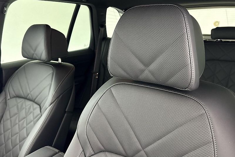 BMW X5 xDrive40d - fotka 8 z 26