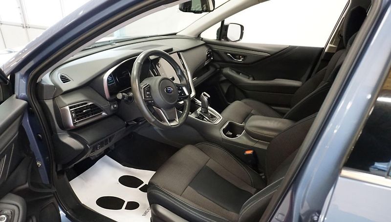 Subaru Outback 2.5i 4WD Active + tažné - fotka 8 z 13