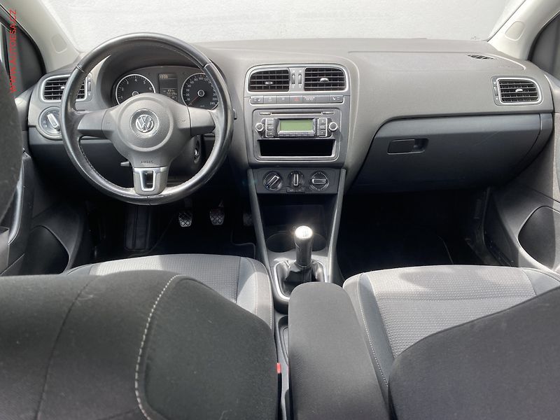 Volkswagen Polo (2010) 1.2 i, Team, park.asist - fotka 8 z 17
