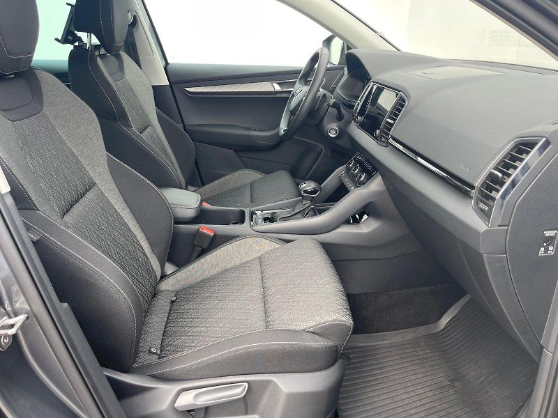 Škoda Karoq (2024) 2.0 TDI / 110 kW DSG 4x4 Top S - fotka 9 z 30