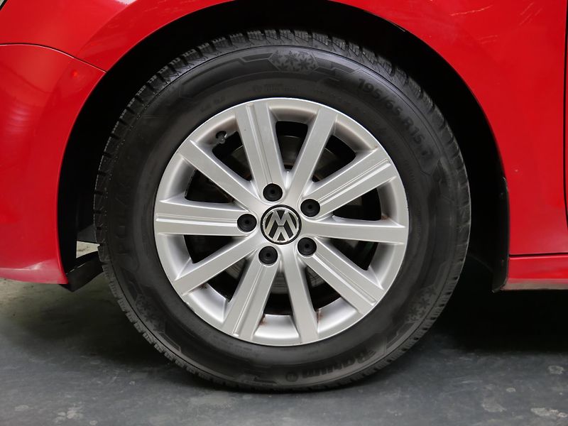 Volkswagen Jetta - fotka 10 z 21