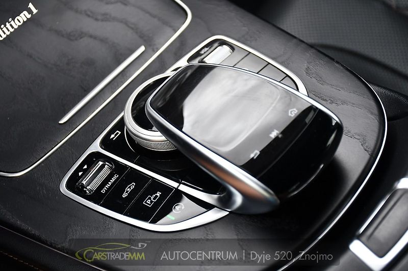 Mercedes-Benz CLS 350d 4MATIC AMG REZERVACE - fotka 36 z 51