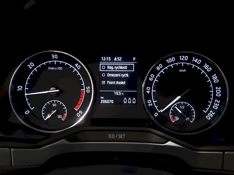 Škoda Superb (2019) AMBITION 2.0TDI 110KW DSG CANT - fotka 17 z 38