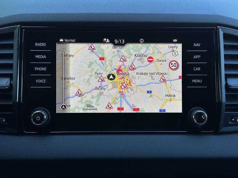 Škoda Karoq 2.0TDi 4x4 DSG 150PS Sportline - fotka 33 z 46
