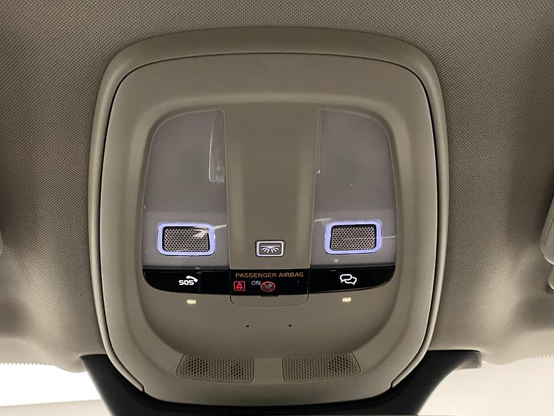 Volvo XC90 (2026) B5 AWD AUT DARK PLUS 7míst - fotka 38 z 67