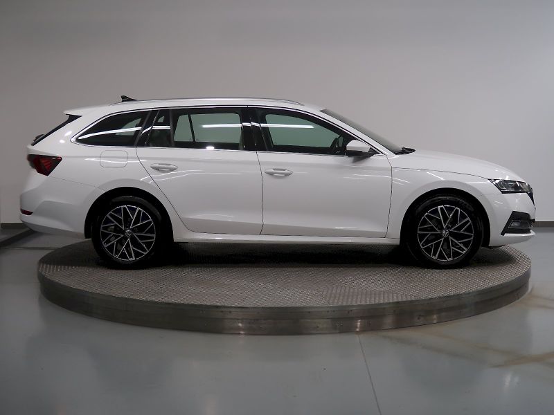 Škoda Octavia (2023) STYLE PLUS 2.0TDI 110KW - fotka 8 z 36